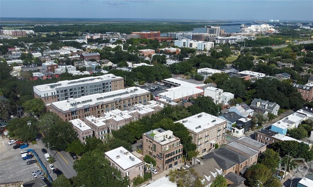 Image 74 of property listing at 407 E McDonough Street, Savannah, GA 31401