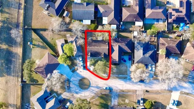 17511 Heritage Cove Drive, Webster, TX 77598