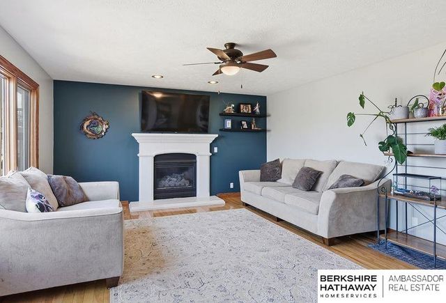 3417 N 125th Avenue, Omaha, NE 68164