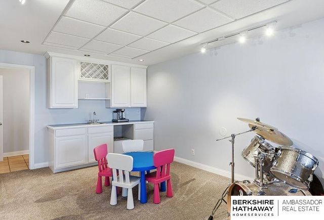 3417 N 125th Avenue, Omaha, NE 68164