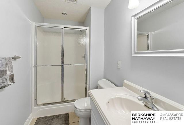 3417 N 125th Avenue, Omaha, NE 68164