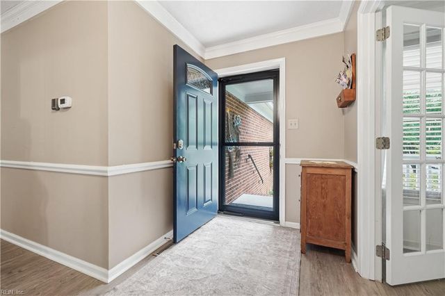 14 Windy Point DR, Poquoson, VA 23662