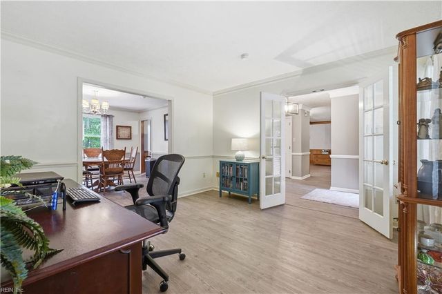 14 Windy Point DR, Poquoson, VA 23662