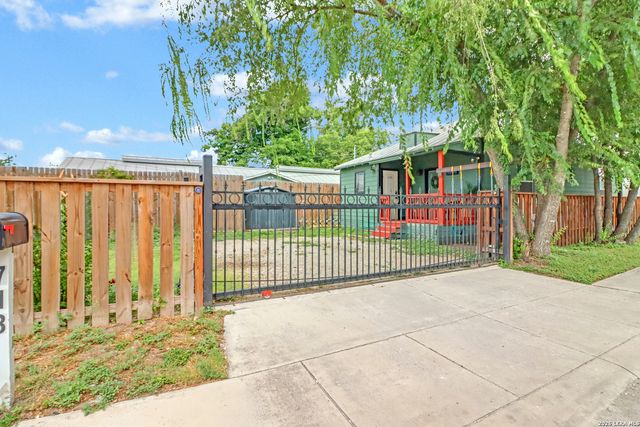 713 Lockhart, San Antonio, TX 78202