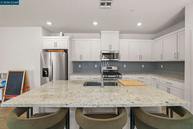 122 Granite Way, Oakley, CA 94561