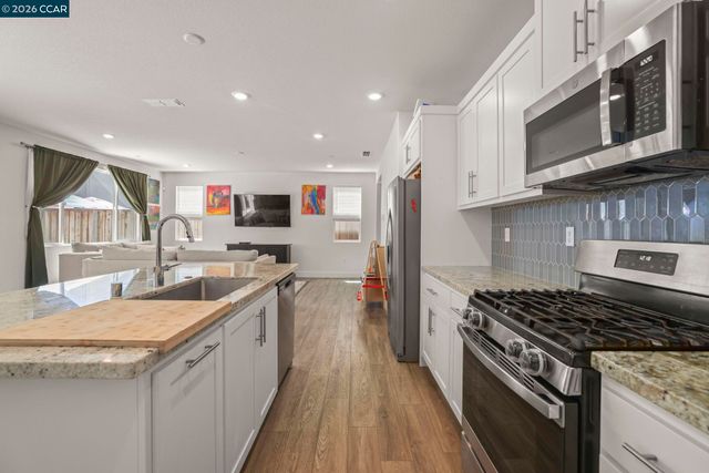 122 Granite Way, Oakley, CA 94561