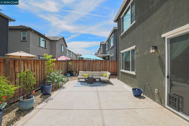 122 Granite Way, Oakley, CA 94561