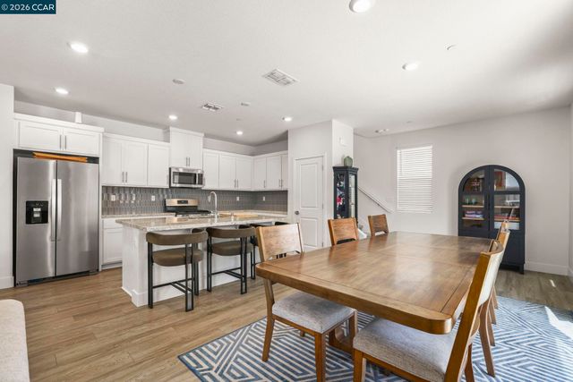 122 Granite Way, Oakley, CA 94561