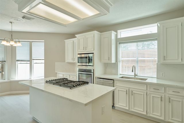 12415 Shadowknoll Drive, Houston, TX 77082