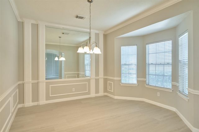 12415 Shadowknoll Drive, Houston, TX 77082
