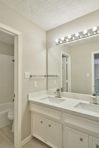12415 Shadowknoll Drive, Houston, TX 77082