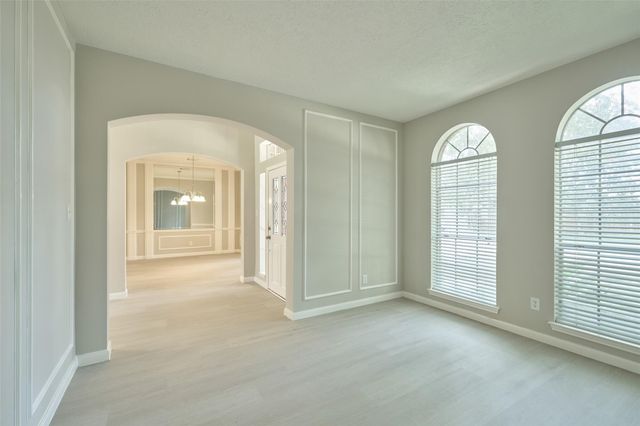 12415 Shadowknoll Drive, Houston, TX 77082