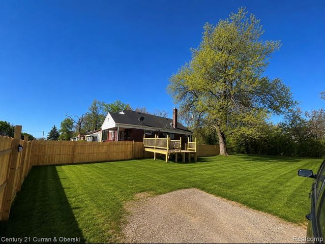 14297 Wisconsin Street, Detroit, MI 48238