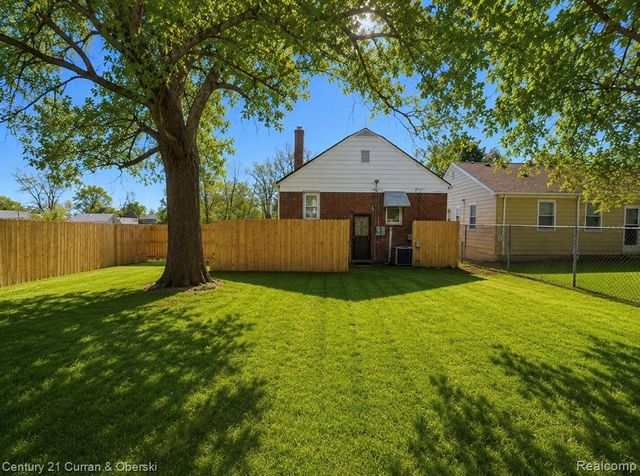 14297 Wisconsin Street, Detroit, MI 48238