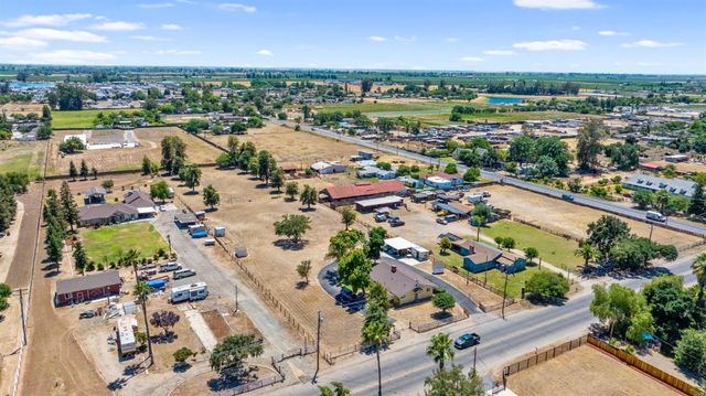 3725 W Olive Avenue, Fresno, CA 93722