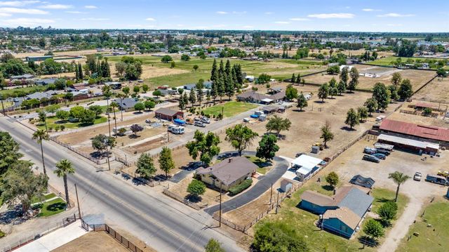 3725 W Olive Avenue, Fresno, CA 93722