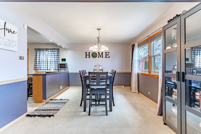 277 May Court, Chicago Heights, IL 60411