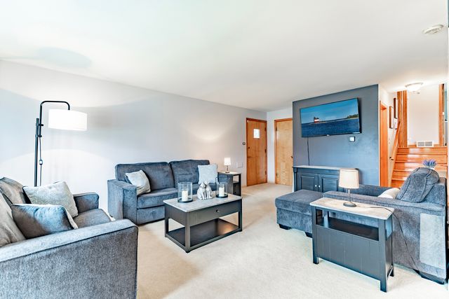 277 May Court, Chicago Heights, IL 60411