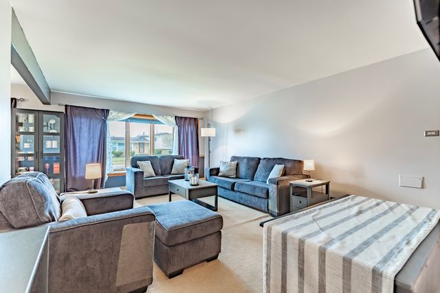 277 May Court, Chicago Heights, IL 60411