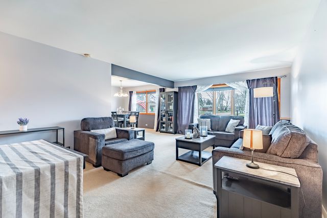 277 May Court, Chicago Heights, IL 60411