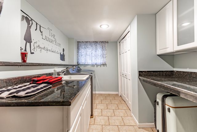 277 May Court, Chicago Heights, IL 60411