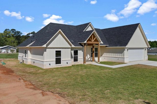 324 County Road 2204D, Tatum, TX 75691
