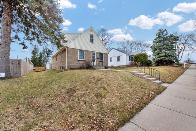 1729 Madison AVENUE, South Milwaukee, WI 53172