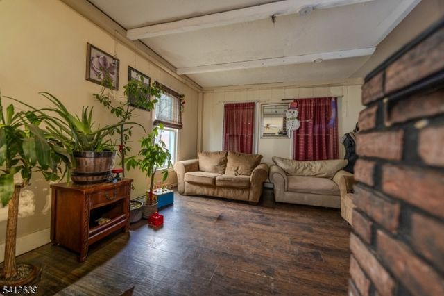 820 E 2Nd St, Plainfield City, NJ 07062