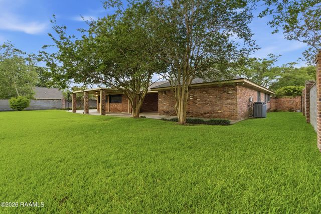 542 Robert Lee Circle, Lafayette, LA 70506