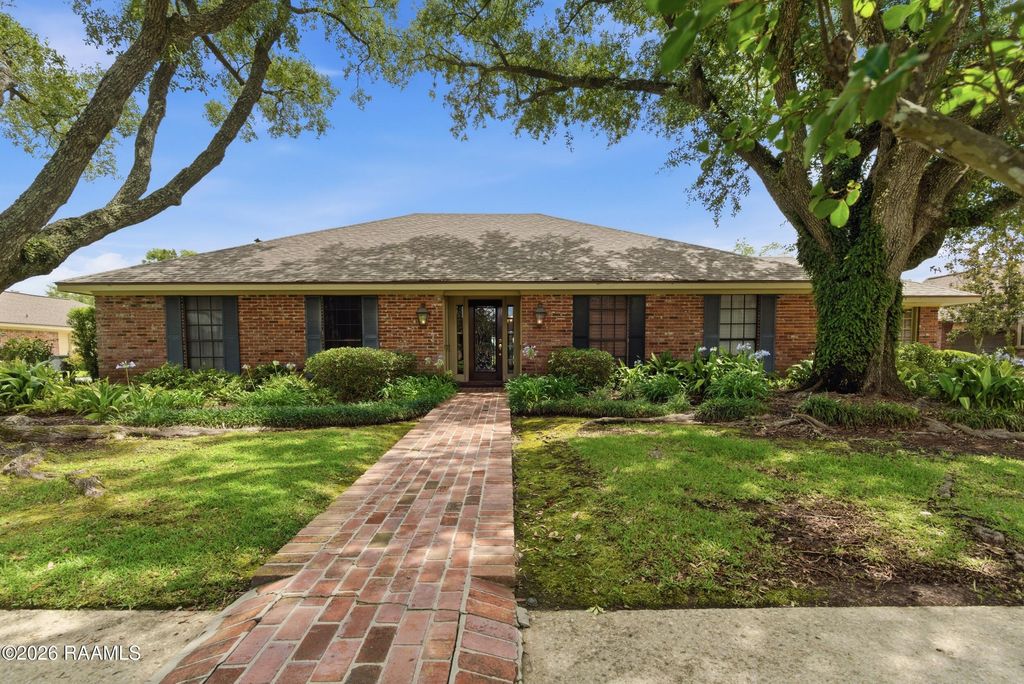 542 Robert Lee Circle, Lafayette, LA 70506