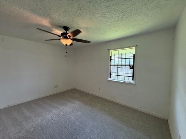 5651 Lyndhurst Drive, Houston, TX 77033