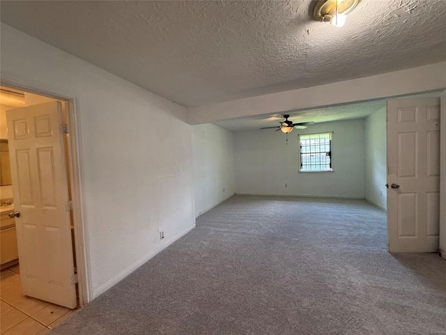 5651 Lyndhurst Drive, Houston, TX 77033