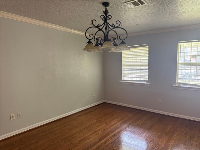 5651 Lyndhurst Drive, Houston, TX 77033