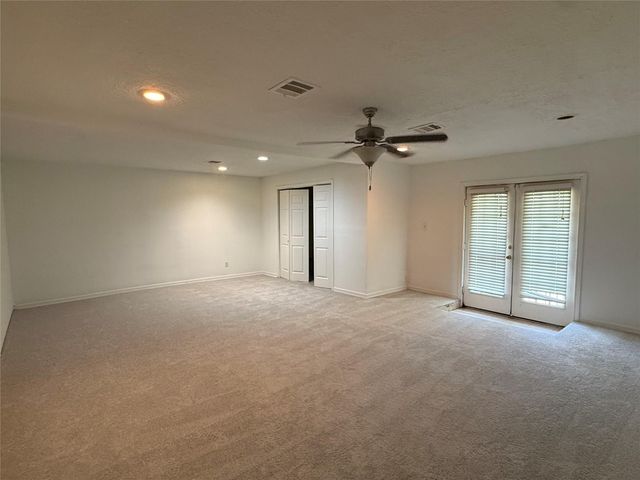 5651 Lyndhurst Drive, Houston, TX 77033