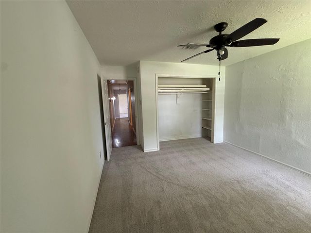 5651 Lyndhurst Drive, Houston, TX 77033