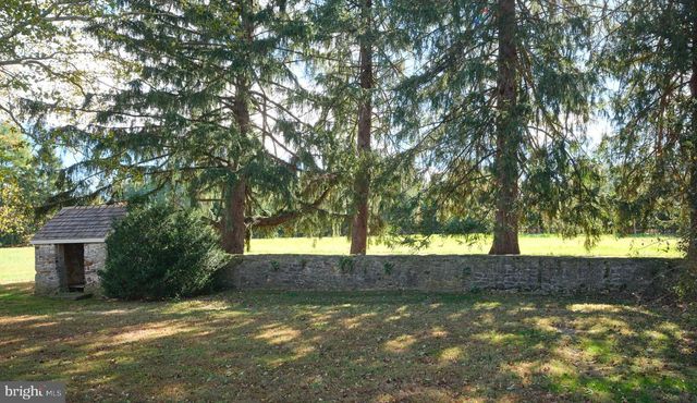 6832 PAXSON RD, New Hope, PA 18938