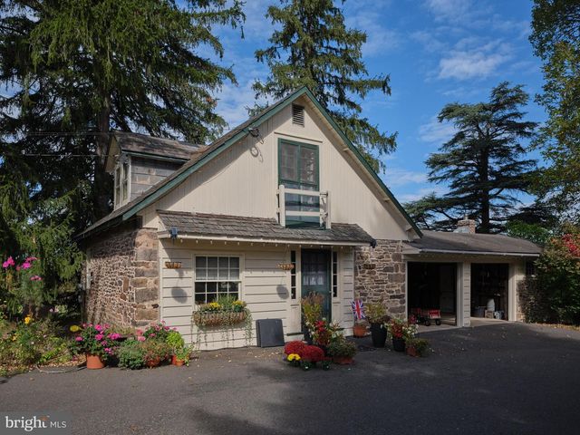 6832 PAXSON RD, New Hope, PA 18938