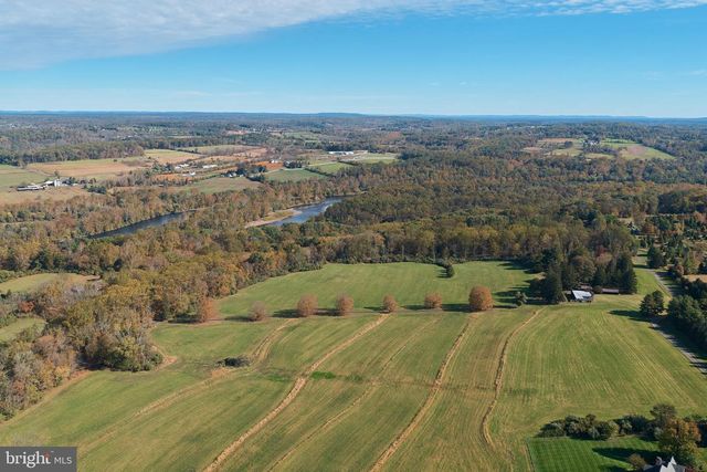 6832 PAXSON RD, New Hope, PA 18938