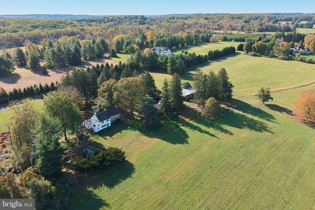 6832 PAXSON RD, New Hope, PA 18938