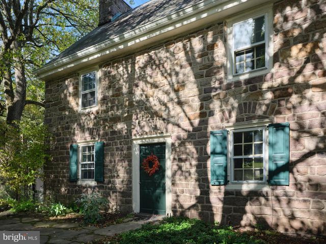 6832 PAXSON RD, New Hope, PA 18938