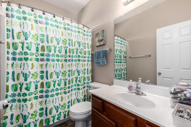 2756 S POWELL Road, Apache Junction, AZ 85119