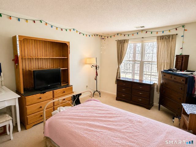 143 Spyglass Court 143, Torrington, CT 06790