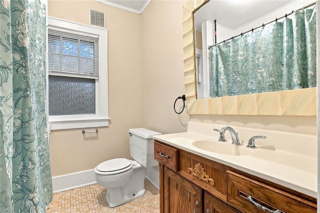10 Lakewood Drive, Greece, NY 14616