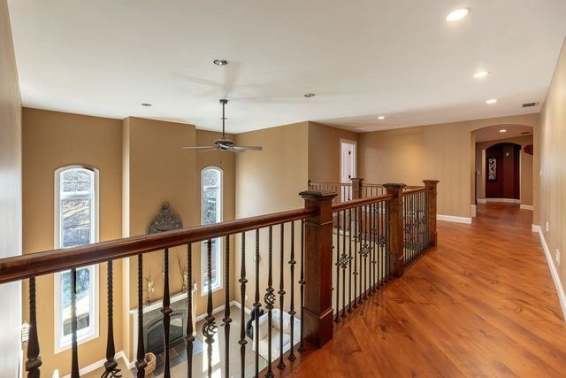 6 Crescent Drive, Bow, NH 03304