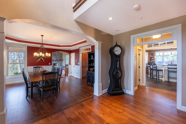 6 Crescent Drive, Bow, NH 03304