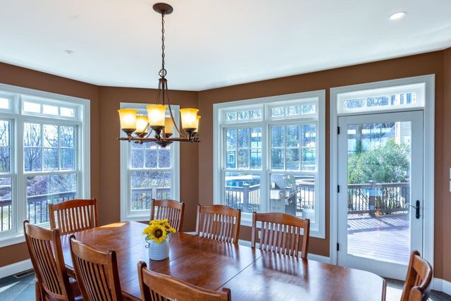 6 Crescent Drive, Bow, NH 03304