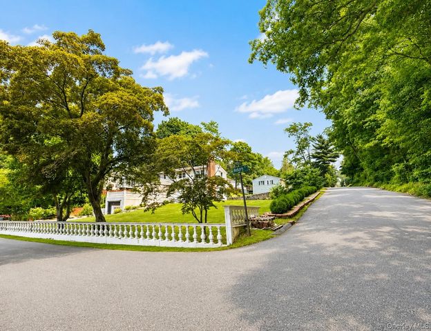 4 Hickory Drive, Mahopac, NY 10541