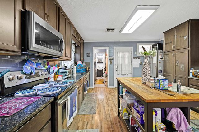 107 Dossey St, Longview, TX 75601
