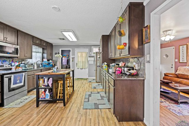 107 Dossey St, Longview, TX 75601
