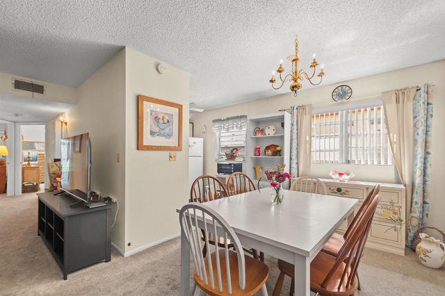 61 Woodland Drive 106, Vero Beach, FL 32962